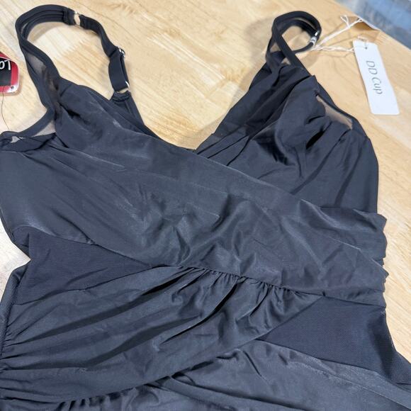 Miraclesuit NWT Solid Black Net Work Madero Underwire One Piece Swimsuit Sz 10DD - Picture 4 of 14